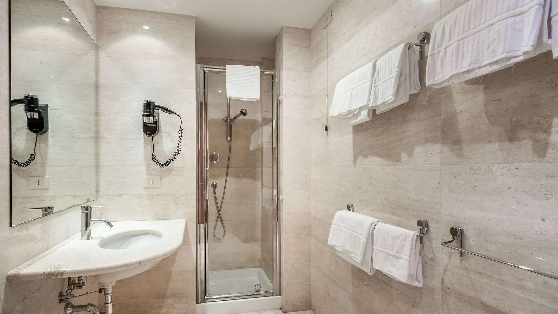 Comfort Hotel Fiumicino Airport