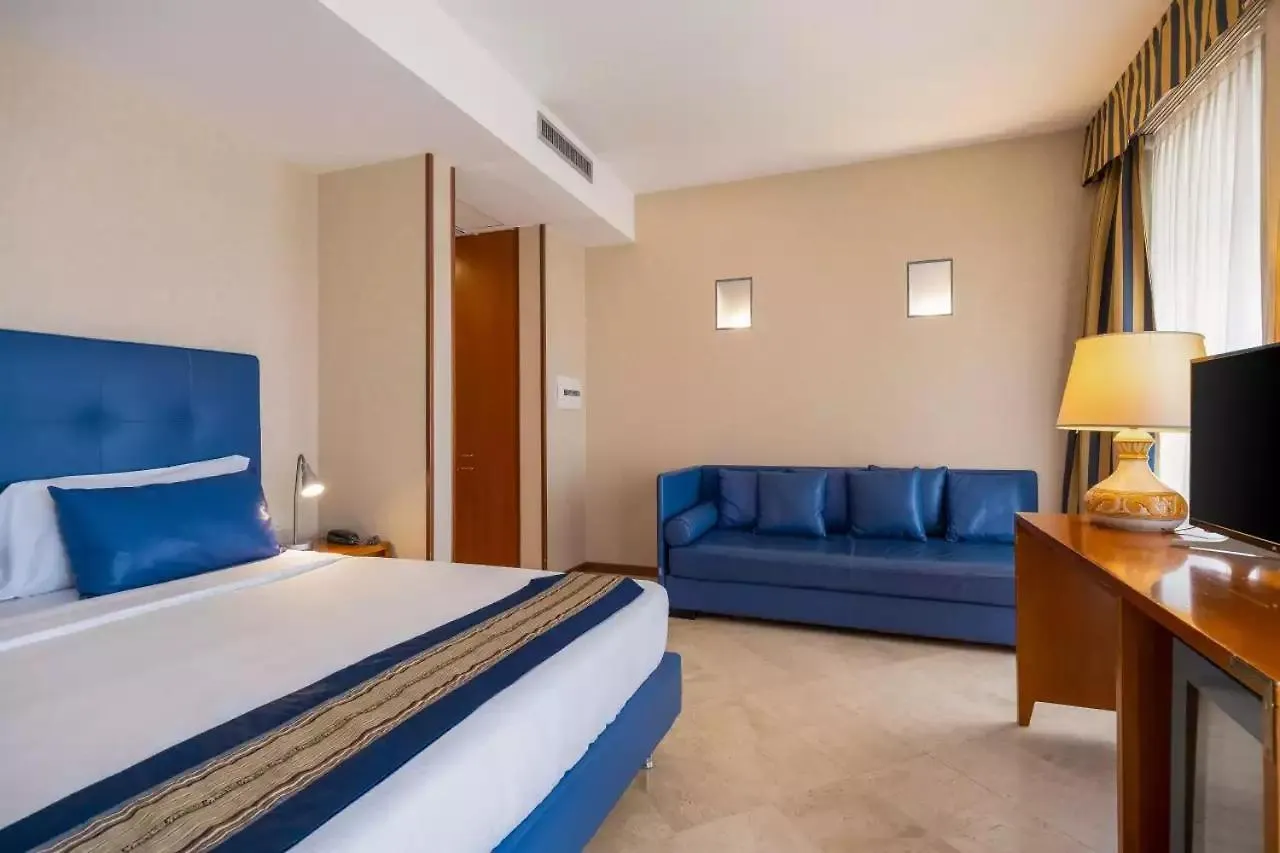 Comfort Hotel Fiumicino Airport