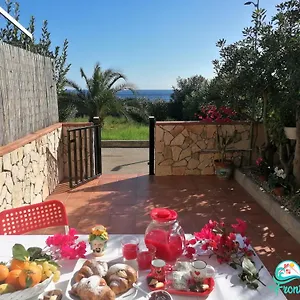 Casa vacanze Casa Fronte Mare Santa Teresa Di Riva